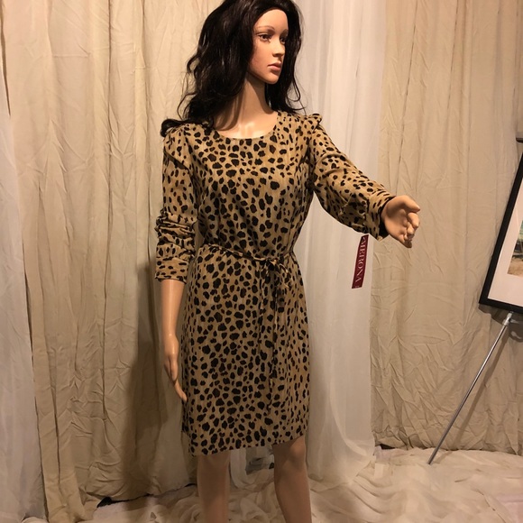 Dress - Picture 1 of 4